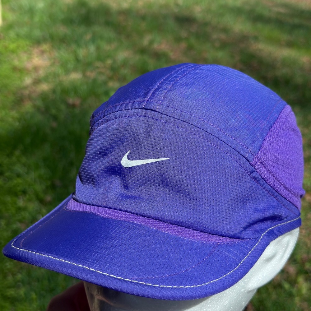 Nike 5-Panel Daybreak Dri-Fit Running Hat Purple Mesh Adjustable Athletic Cap
